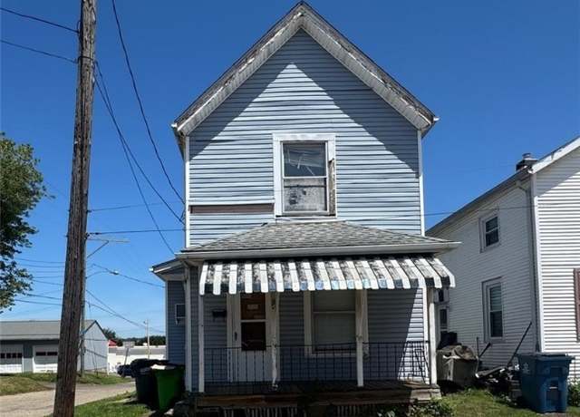 Property at 24 Houston St SW, Massillon, OH 44647, 2 beds, 1 bath