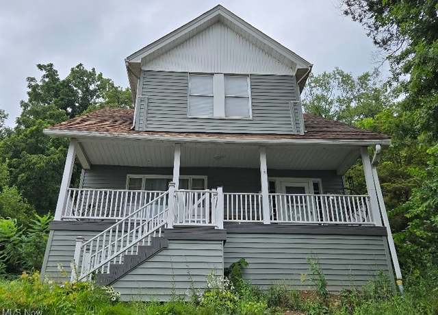 Property at 5017 Atchison Rd, Bellaire, OH 43906, 3 beds, 1 bath