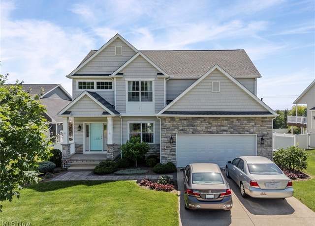 Property at 195 Morningview Ridge Cir, Wadsworth, OH 44281, 4 beds, 2.5 baths