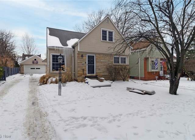 Property at 5854 Eldon Dr, Parma Heights, OH 44130, 4 beds, 2.5 baths