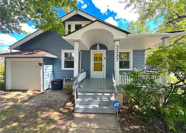 Property at 2237 Warren Rd, Lakewood, OH 44107, 3 beds, 1 bath