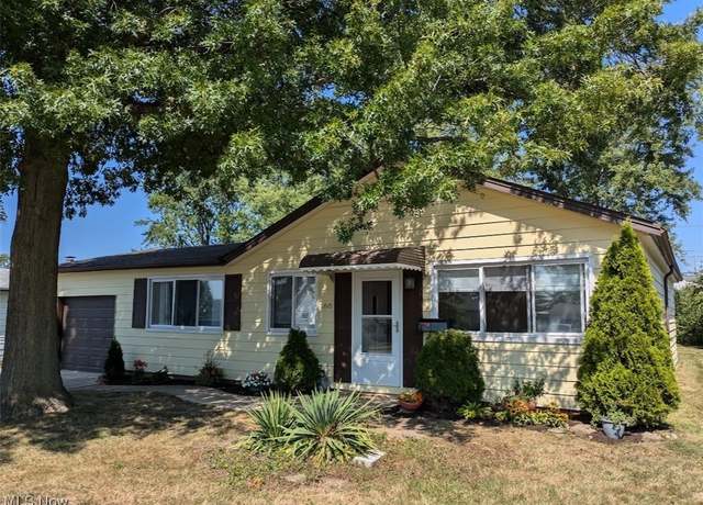 Property at 1849 Drenik Dr, Wickliffe, OH 44092, 3 beds, 1 bath