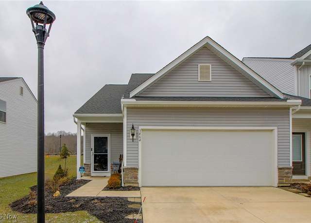Property at 3464 Magnolia Ln, Uniontown, OH 44685, 3 beds, 2.5 baths