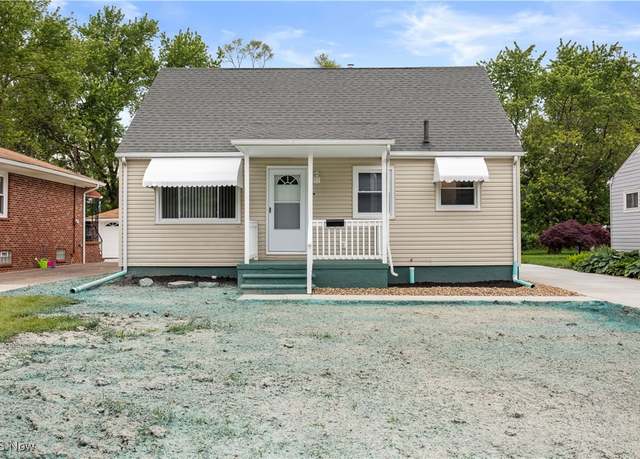 Property at 1731 E 36th St, Lorain, OH 44055, 3 beds, 1.5 baths