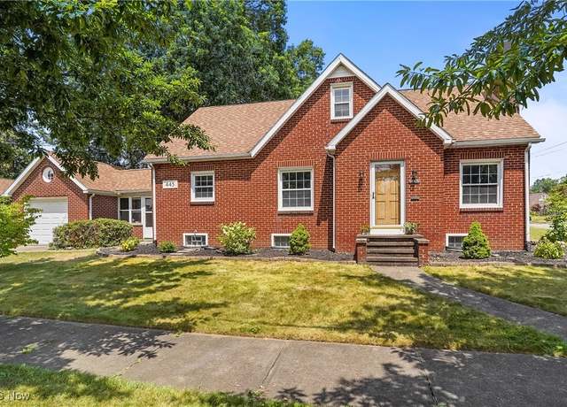 Property at 445 E Catawba Ave, Akron, OH 44301, 3 beds, 2 baths