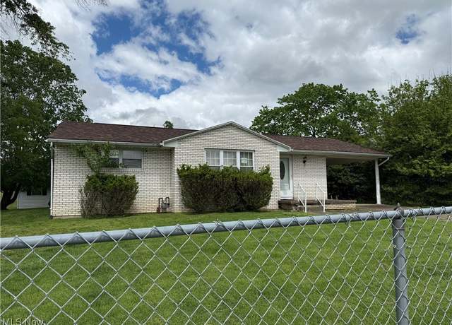 Property at 919 19th St, Vienna, WV 26105, 3 beds, 1.5 baths