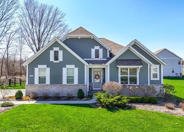 Property at 664 William Ct, Aurora, OH 44202, 2 beds, 2.5 baths
