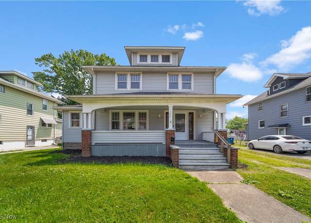 Property at 1832 E 34th St, Lorain, OH 44055, 3 beds, 2 baths