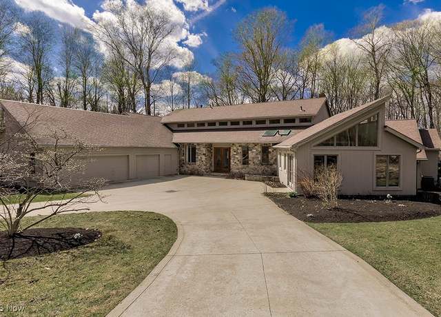 Property at 8740 Galloway Trl, Novelty, OH 44072, 4 beds, 4.5 baths