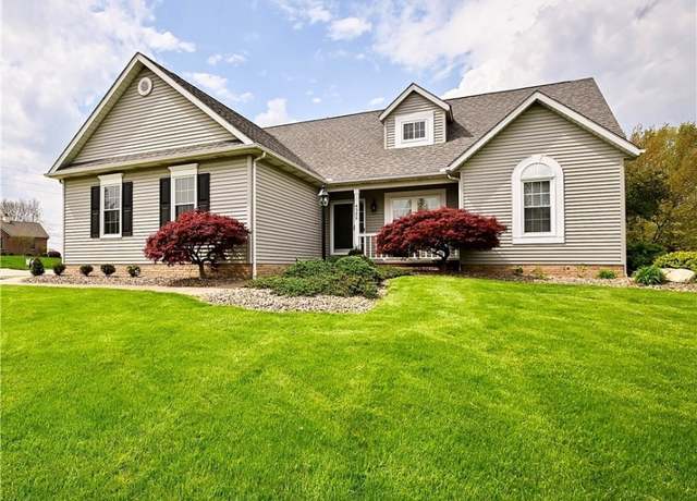 Property at 4388 Snowy Owl Cir NW, Massillon, OH 44646, 3 beds, 2.5 baths