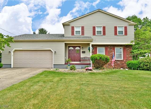 Property at 6629 Appleridge Dr, Youngstown, OH 44512, 3 beds, 2.5 baths