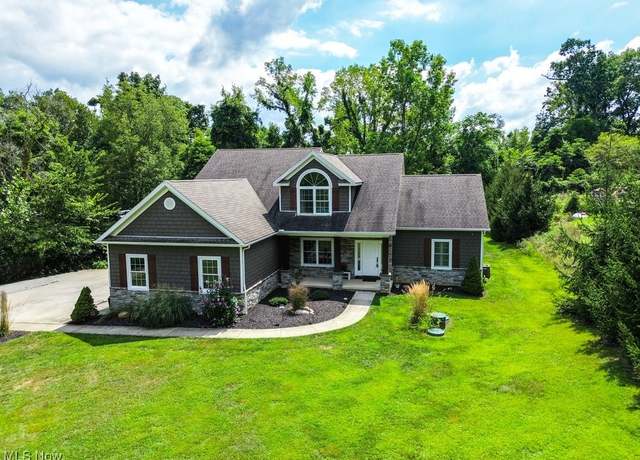 Property at 1692 Koons Rd, North Canton, OH 44720, 3 beds, 3.5 baths