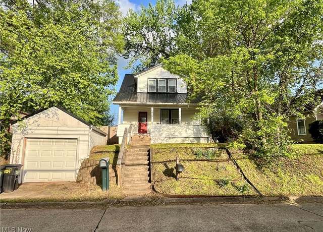 Property at 5504 6th Ave, Vienna, WV 26105, 3 beds, 1.5 baths