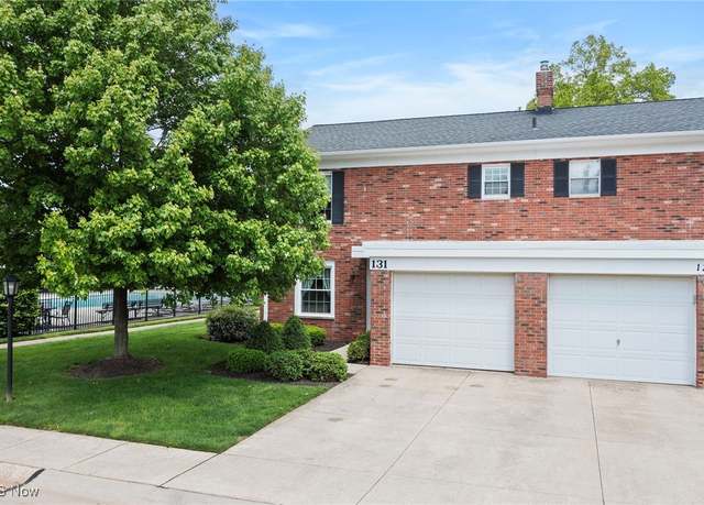Property at 131 Drury Ln Unit 131K, Mayfield Heights, OH 44124, 3 beds, 1.5 baths