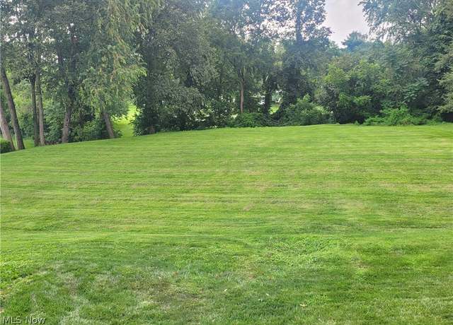 Property at 405 47th Pl, Vienna, WV 26105