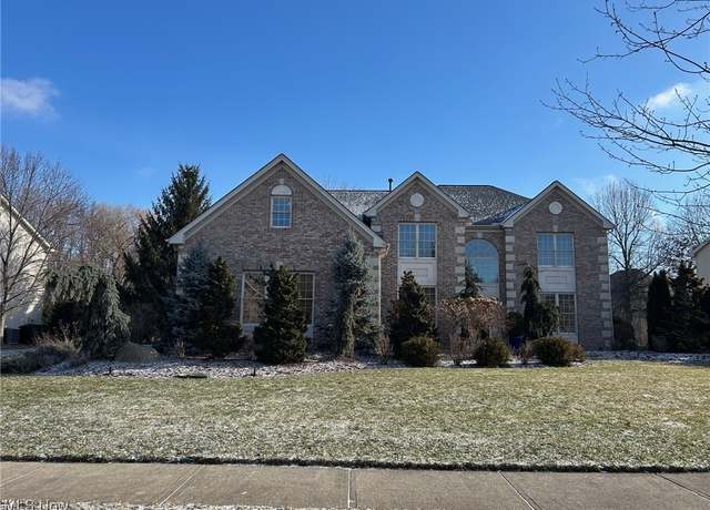 Property at 11775 Shagbark Trl, Strongsville, OH 44149, 4 beds, 3.5 baths