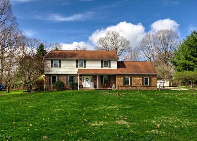 Property at 13752 Columbiana Canfield Rd, Columbiana, OH 44408, 7 beds, 4.5 baths