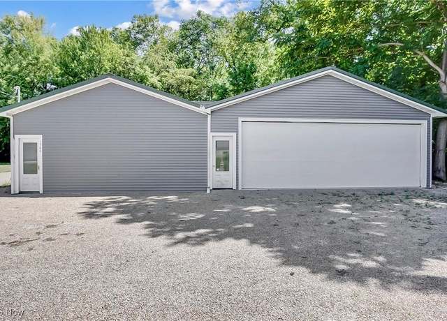Property at 1560 Russell Ave, Zanesville, OH 43701