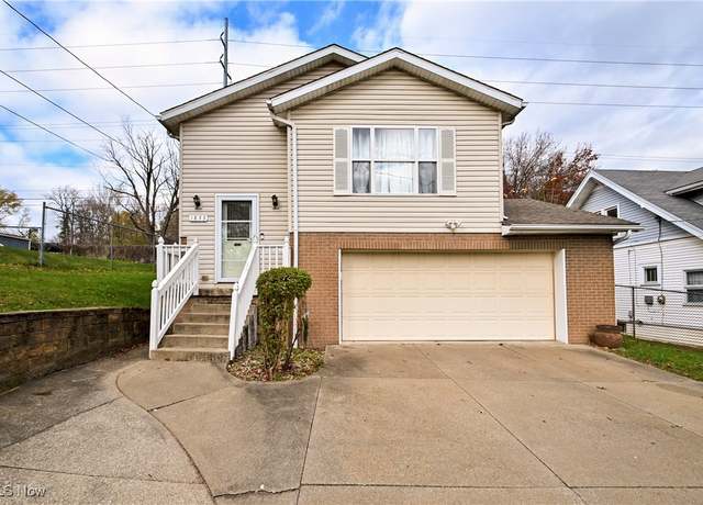 Property at 1833 29th St NW, Canton, OH 44709, 3 beds, 2 baths
