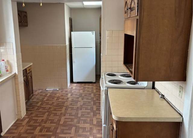 Property at 577 Rhodes Ave, Akron, OH 44307, 3 beds, 1.5 baths