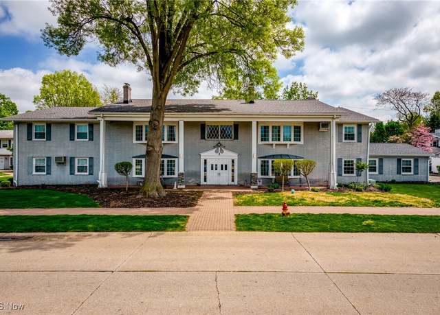 Property at 3 Meadowlawn Dr #21, Mentor, OH 44060, 2 beds, 1.5 baths