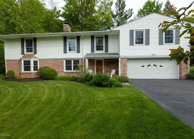 Property at 87 Locust Ln, Chagrin Falls, OH 44022, 5 beds, 3 baths