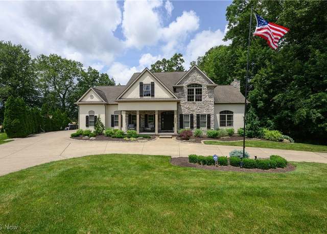 Property at 3595 Vineyard Ave NW, Canton, OH 44708, 4 beds, 4 baths