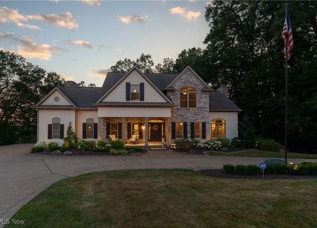 Property at 3595 Vineyard Ave NW, Canton, OH 44708, 4 beds, 4 baths