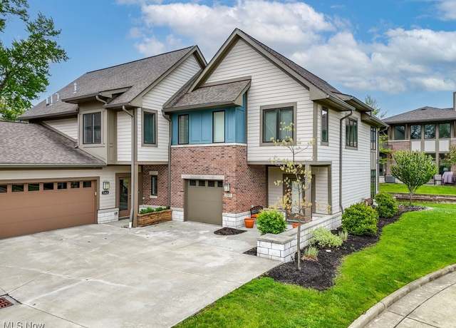Property at 1365 Slate Ct, Cleveland Heights, OH 44118, 2 beds, 2.5 baths