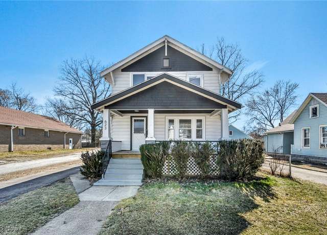 Property at 623 W 24th St, Lorain, OH 44052, 3 beds, 2 baths