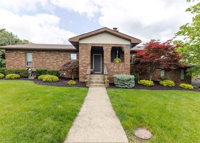 Property at 73 Hemlock Ln, Weirton, WV 26062, 3 beds, 3 baths