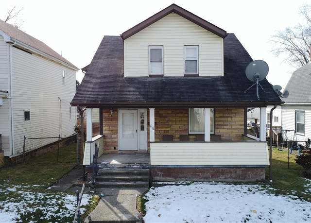 Property at 1412 Ridge Ave, Steubenville, OH 43952, 3 beds, 1.5 baths