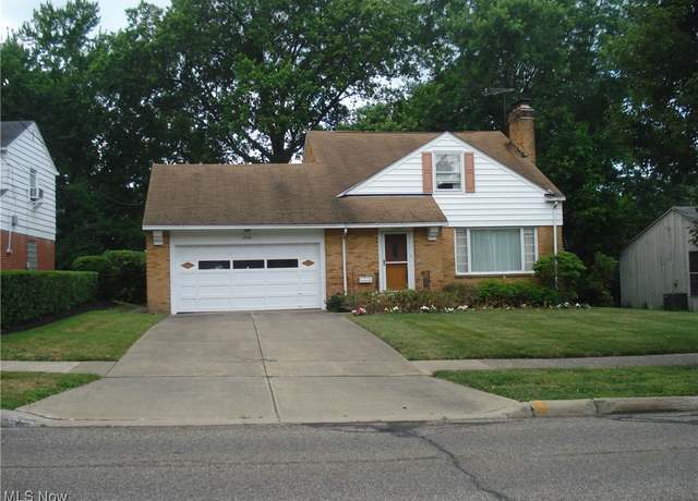 Property at 2466 N Taylor Rd, Cleveland Heights, OH 44118, 4 beds, 1.5 baths