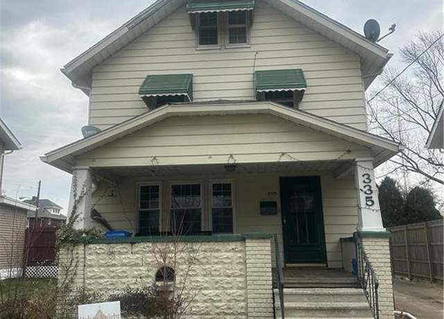 Property at 335 Zeller Ave, Akron, OH 44310, 3 beds, 1.5 baths