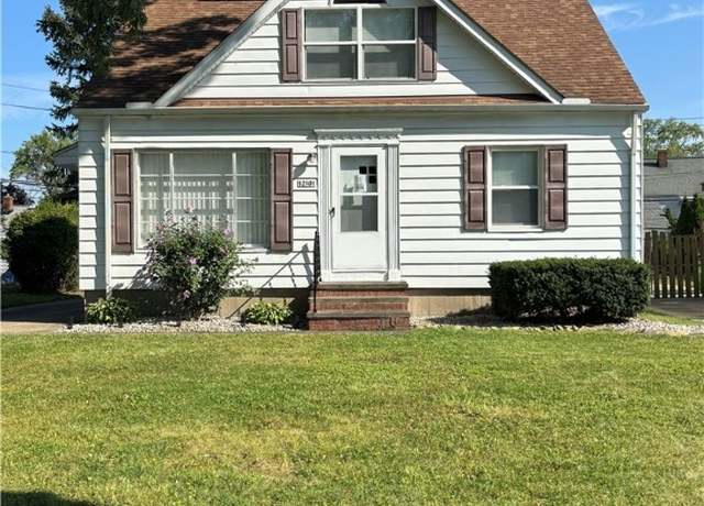 Property at 12101 Shady Oak Blvd, Garfield Heights, OH 44125, 3 beds, 1 bath