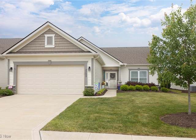 Property at 22089 Olde Creek Trl, Strongsville, OH 44149, 3 beds, 2 baths