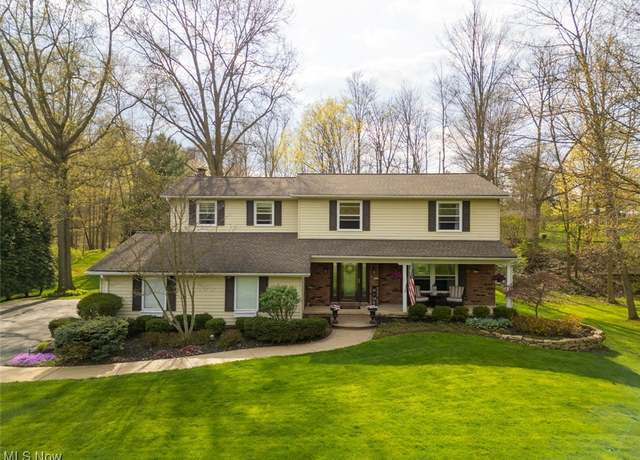 Property at 6352 Creekside Trl, Solon, OH 44139, 5 beds, 2.5 baths