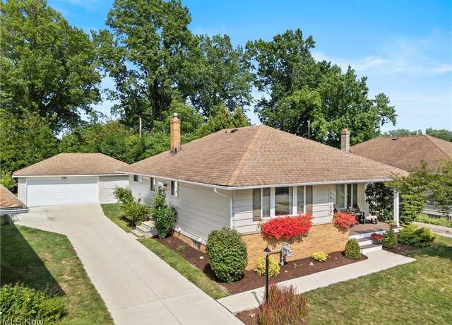 Property at 16700 Brinbourne Ave, Middleburg Heights, OH 44130, 3 beds, 1.5 baths