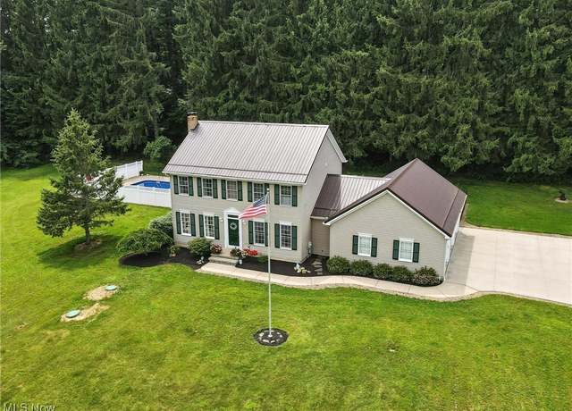 Property at 13670 Ravenna Rd, Newbury, OH 44065, 3 beds, 2.5 baths