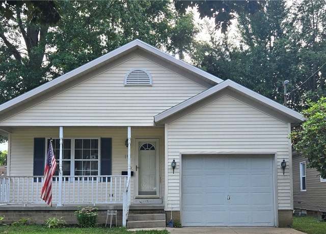 Property at 195 Prairie Dr, Akron, OH 44312, 3 beds, 1 bath