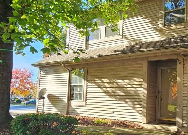 Property at 215 S Aspen Ct #2, Warren, OH 44484, 2 beds, 2 baths
