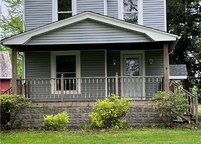 Property at 2003 Grafton Rd, Elyria, OH 44035, 3 beds, 1.5 baths
