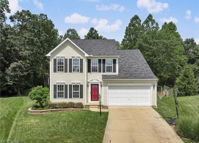 Property at 601 Brookline Ct, Northfield, OH 44067, 4 beds, 2.5 baths
