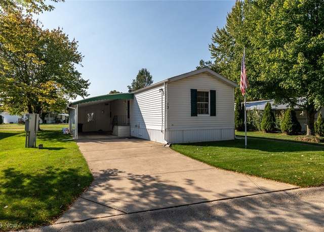 Property at 13 Trolleyview Ln, Olmsted Twp, OH 44138, 2 beds, 1 bath