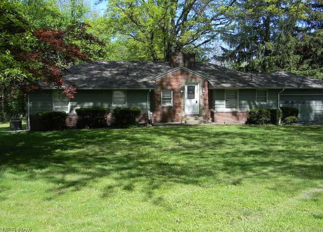 Property at 3451 Ohio Trl, Youngstown, OH 44505, 3 beds, 1 bath