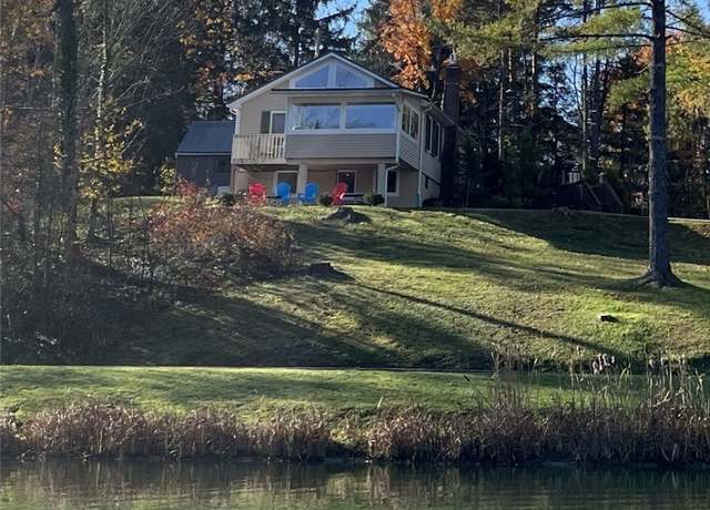 Property at 15571 Valleyview Dr, Burton, OH 44021, 3 beds, 2 baths