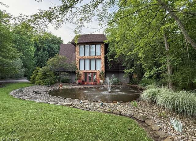 Property at 265 Schneiders Crossing Rd NW, Dover, OH 44622, 5 beds, 3 baths