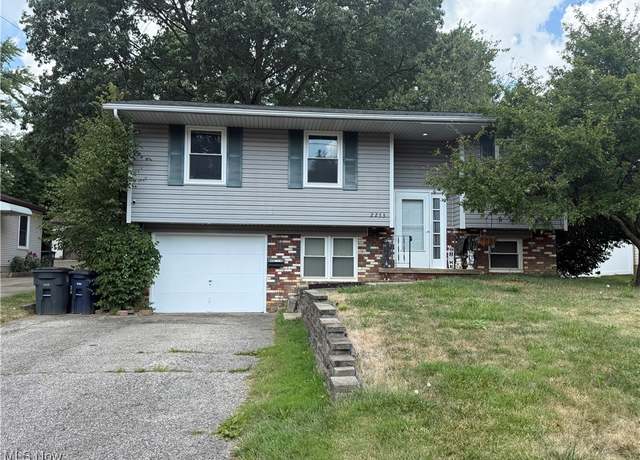 Property at 2253 Tyro Ave, Akron, OH 44305, 4 beds, 2 baths