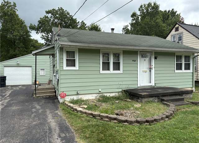 Property at 1568 Clemmens Ave NW, Warren, OH 44485, 2 beds, 1 bath