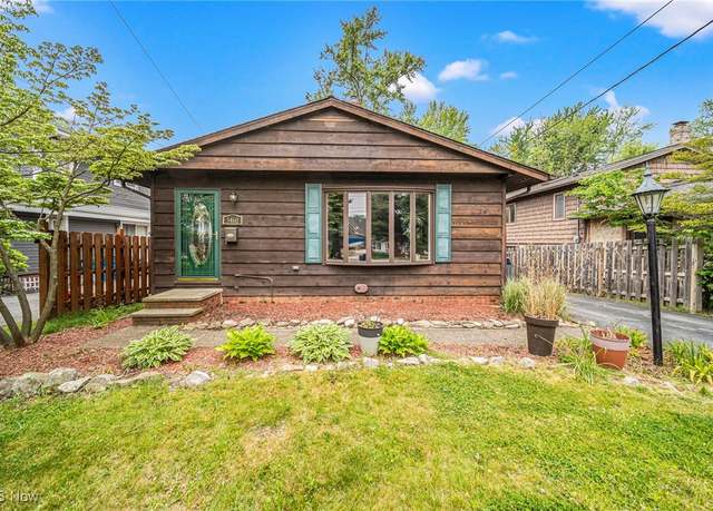 Property at 5460 Coronada Dr, Mentor-on-the-lake, OH 44060, 4 beds, 2.5 baths